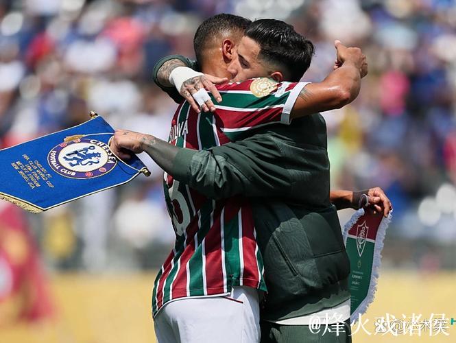 贝尔奇切:在巴黎生活愉快,激动与马金重逢 贝尔奇切:在巴黎生活愉快,激动与马金重逢